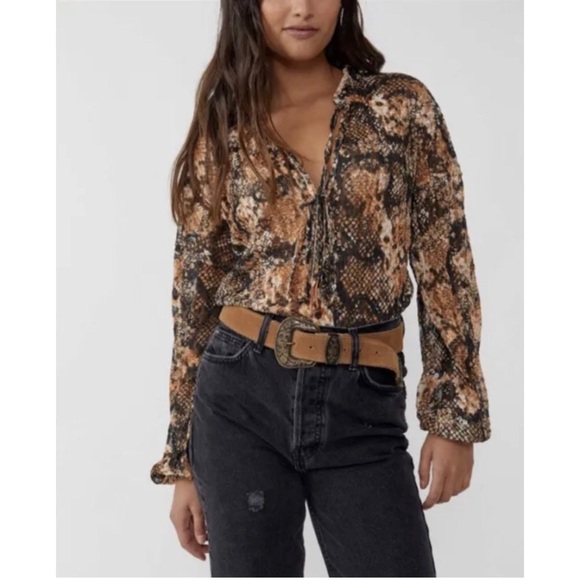 NWT FREE PEOPLE Out For The Night Blouse in Snake Combo Size L - Picture 9 of 15